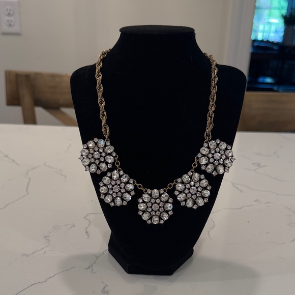 LOFT Jewelry - LOFT statement necklace